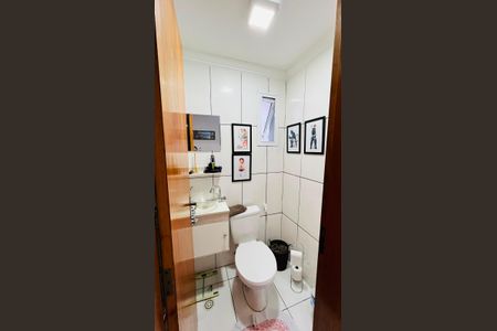 Banheiro de apartamento para alugar com 2 quartos, 50m² em Utinga, Santo André