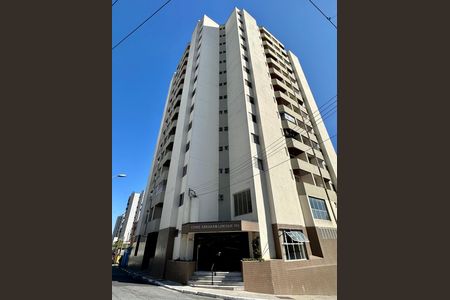 Fachada de apartamento para alugar com 2 quartos, 70m² em Jardim Guarulhos, Guarulhos
