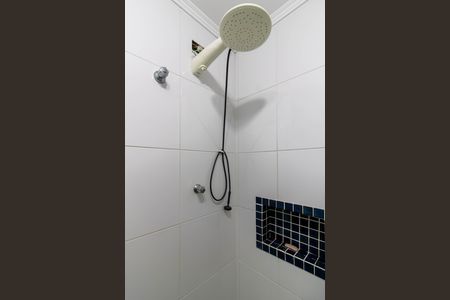 Banheiro de apartamento para alugar com 2 quartos, 70m² em Jardim Guarulhos, Guarulhos