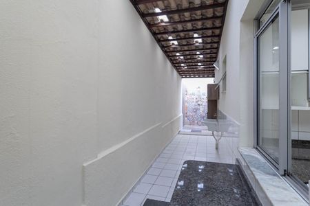 Área de serviço  de apartamento para alugar com 2 quartos, 65m² em Ouro Preto, Belo Horizonte
