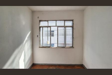 Apartamento para alugar com 71m², 3 quartos e sem vaga