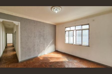 Apartamento para alugar com 71m², 3 quartos e sem vaga