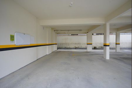 Garagem de apartamento para alugar com 3 quartos, 149m² em Pagani, Palhoça
