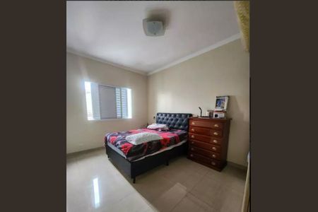 Quarto de apartamento à venda com 3 quartos, 72m² em Glória, Porto Alegre