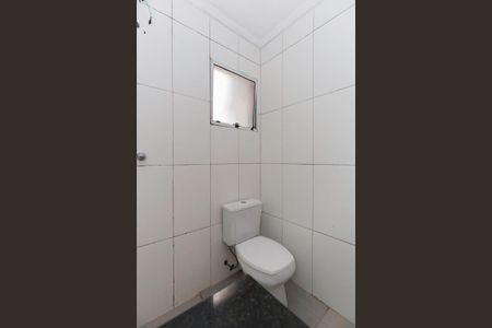 Banheiro de apartamento para alugar com 1 quarto, 38m² em Vila Carbone, São Paulo
