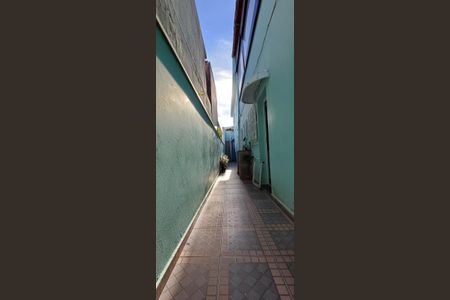 Área externa de casa à venda com 3 quartos, 80m² em Vila Elze, São Paulo