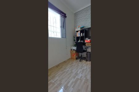 Quarto de casa à venda com 3 quartos, 80m² em Vila Elze, São Paulo