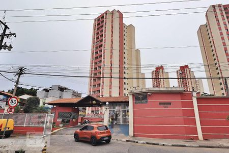 Fachada de apartamento para alugar com 2 quartos, 55m² em Jardim do Estádio, Santo André