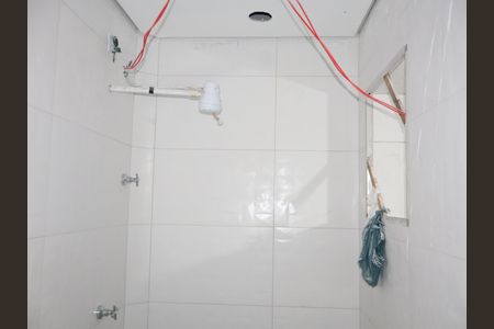 Banheiro de apartamento à venda com 2 quartos, 36m² em Vila Elze, São Paulo