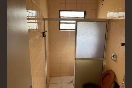 Casa para alugar com 110m², 3 quartos e 3 vagas Casa para alugar com 110m², 3 quartos e 3 vagasBanheiro