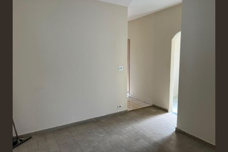Casa para alugar com 110m², 3 quartos e 3 vagas Casa para alugar com 110m², 3 quartos e 3 vagasSala