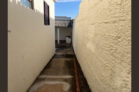 Casa para alugar com 110m², 3 quartos e 3 vagas Casa para alugar com 110m², 3 quartos e 3 vagasCorredor Exrerno