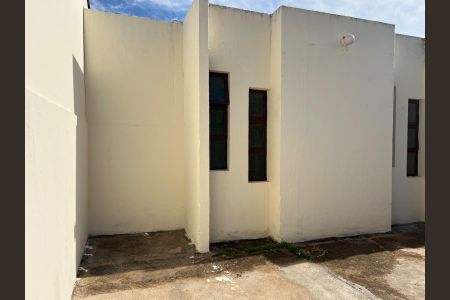 Casa para alugar com 110m², 3 quartos e 3 vagas Casa para alugar com 110m², 3 quartos e 3 vagasÁrea externa