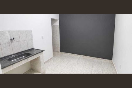 Cozinha de kitnet/studio para alugar com 1 quarto, 30m² em Inhoaíba, Rio de Janeiro