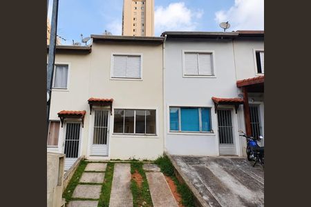 Fachada de casa de condomínio para alugar com 2 quartos, 60m² em Jardim Sao Victor, Osasco