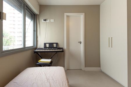 Suíte de apartamento para alugar com 3 quartos, 85m² em Itaim Bibi, São Paulo