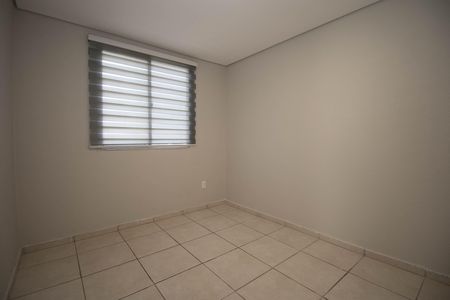 Quarto 2 de apartamento para alugar com 2 quartos, 60m² em Paranoa, Brasília