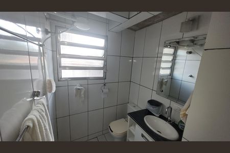 Banheiro de casa à venda com 3 quartos, 250m² em Jardim Catarina, São Paulo