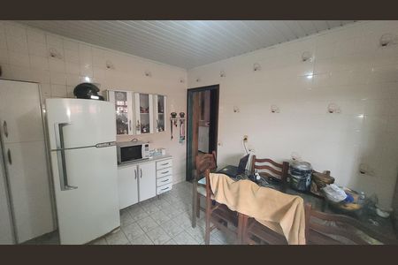 Cozinha de casa à venda com 3 quartos, 250m² em Jardim Catarina, São Paulo