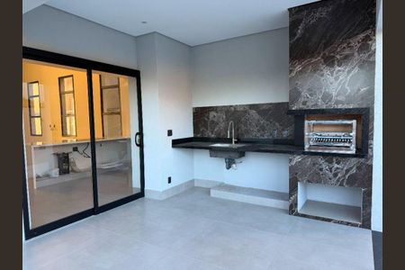Casa à venda com 3 quartos, 195m² em Vila Embare, Valinhos