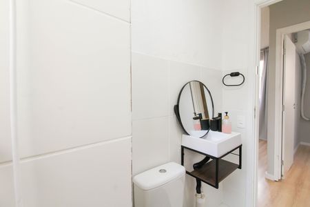 Banheiro de apartamento para alugar com 2 quartos, 41m² em Fátima, Canoas