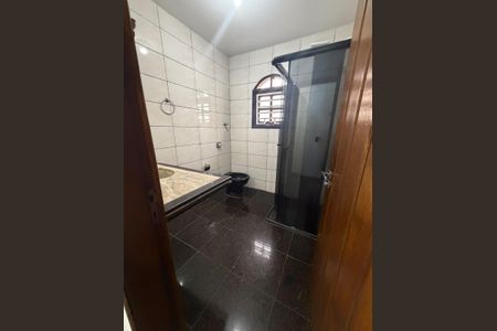 Banheiro de casa para alugar com 3 quartos, 150m² em Cidade São Francisco, São Paulo