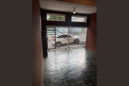 Área externa de casa para alugar com 3 quartos, 150m² em Cidade São Francisco, São Paulo
