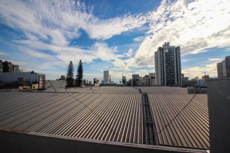 Vista da Sacada de kitnet/studio à venda com 1 quarto, 36m² em Menino Deus, Porto Alegre