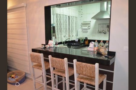 Cozinha de apartamento para alugar com 2 quartos, 63m² em Vila Humaita, Santo André