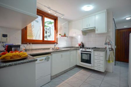 Casa à venda com 3 quartos, 197m² em Jardim dos Estados, São Paulo