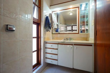 Casa à venda com 3 quartos, 197m² em Jardim dos Estados, São Paulo