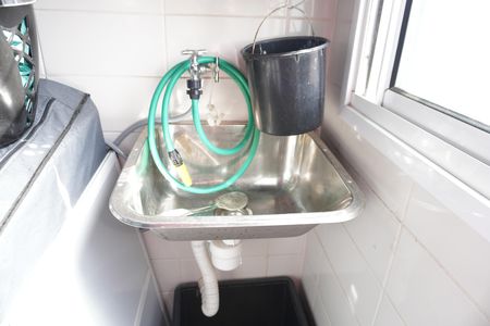 Área de serviço de apartamento à venda com 2 quartos, 53m² em Itaquera, São Paulo