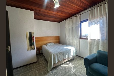Suíte de casa à venda com 4 quartos, 233m² em Parque dos Camargos, Barueri