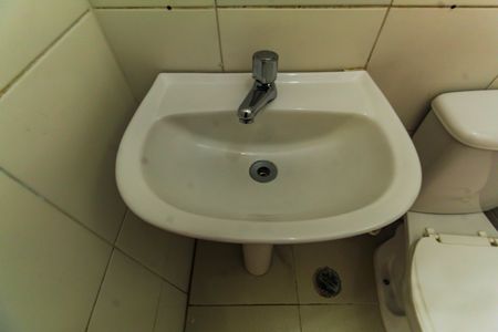 Banheiro de kitnet/studio para alugar com 1 quarto, 30m² em Belenzinho, São Paulo