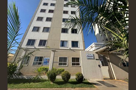 Fachada de apartamento para alugar com 1 quarto, 31m² em Qs 305, Brasília