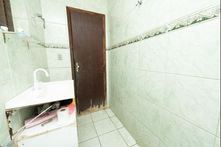 Banheiro de casa à venda com 3 quartos, 88m² em Indústrias I (barreiro), Belo Horizonte