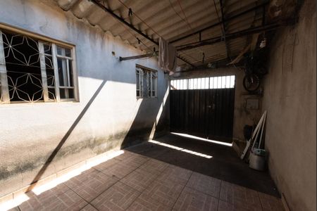 Garagem de casa à venda com 3 quartos, 88m² em Indústrias I (barreiro), Belo Horizonte