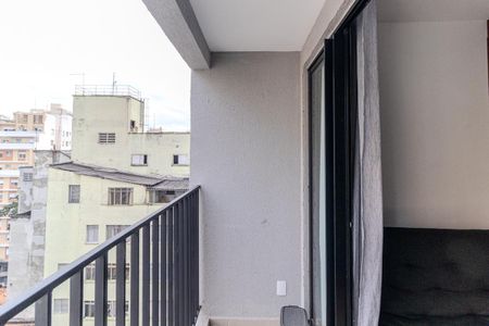 Varanda de kitnet/studio para alugar com 1 quarto, 24m² em Campos Elíseos, São Paulo