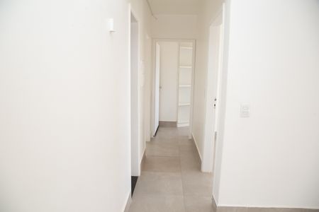 Corredor de apartamento para alugar com 3 quartos, 107m² em Setor Sul, Goiânia