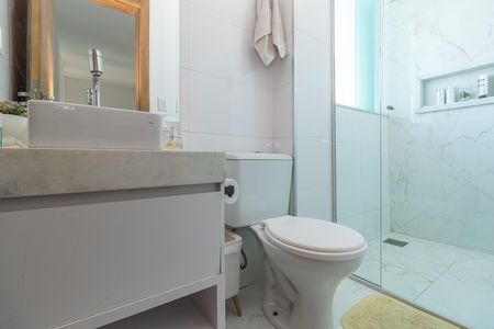 Banheiro Social 2 de apartamento à venda com 3 quartos, 110m² em Candelária, Belo Horizonte