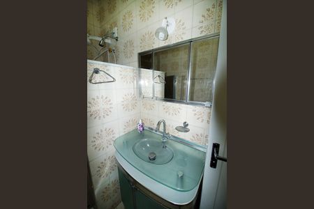 Banheiro de casa para alugar com 2 quartos, 77m² em Penha, Rio de Janeiro
