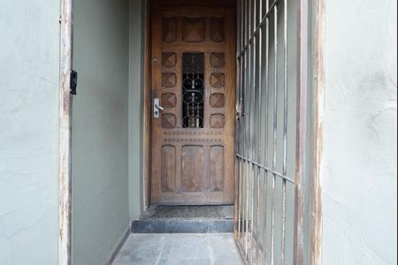 Entrada de casa para alugar com 3 quartos, 140m² em Vila Mariana, São Paulo
