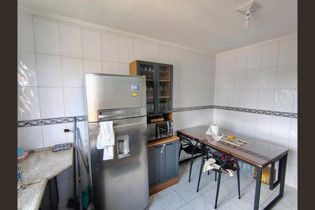 Cozinha de apartamento à venda com 3 quartos, 104m² em Vila Castelo, São Paulo