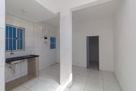 Casa de condomínio para alugar com 35m², 1 quarto e sem vaga Casa de condomínio para alugar com 35m², 1 quarto e sem vagaSala/Cozinha