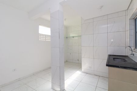 Casa de condomínio para alugar com 35m², 1 quarto e sem vaga Casa de condomínio para alugar com 35m², 1 quarto e sem vagaSala/Cozinha