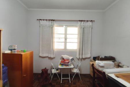 Casa para alugar com 250m², 4 quartos e 3 vagas Casa para alugar com 250m², 4 quartos e 3 vagasQuarto