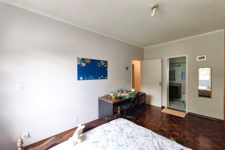 Casa para alugar com 250m², 4 quartos e 3 vagas Casa para alugar com 250m², 4 quartos e 3 vagasSuíte