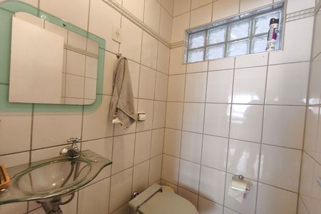 Casa para alugar com 250m², 4 quartos e 3 vagas Casa para alugar com 250m², 4 quartos e 3 vagasLavabo