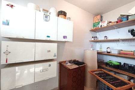 Escritório de casa para alugar com 4 quartos, 250m² em Jardim das Bandeiras, Campinas