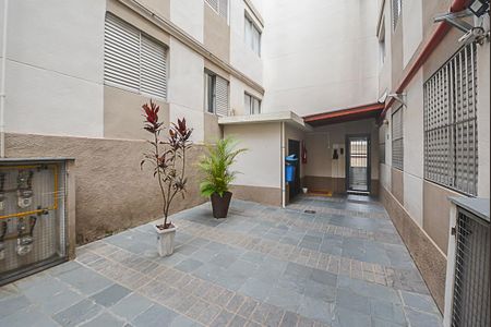 Apartamento para alugar com 70m², 2 quartos e 1 vaga Apartamento para alugar com 70m², 2 quartos e 1 vagaHall de entrada